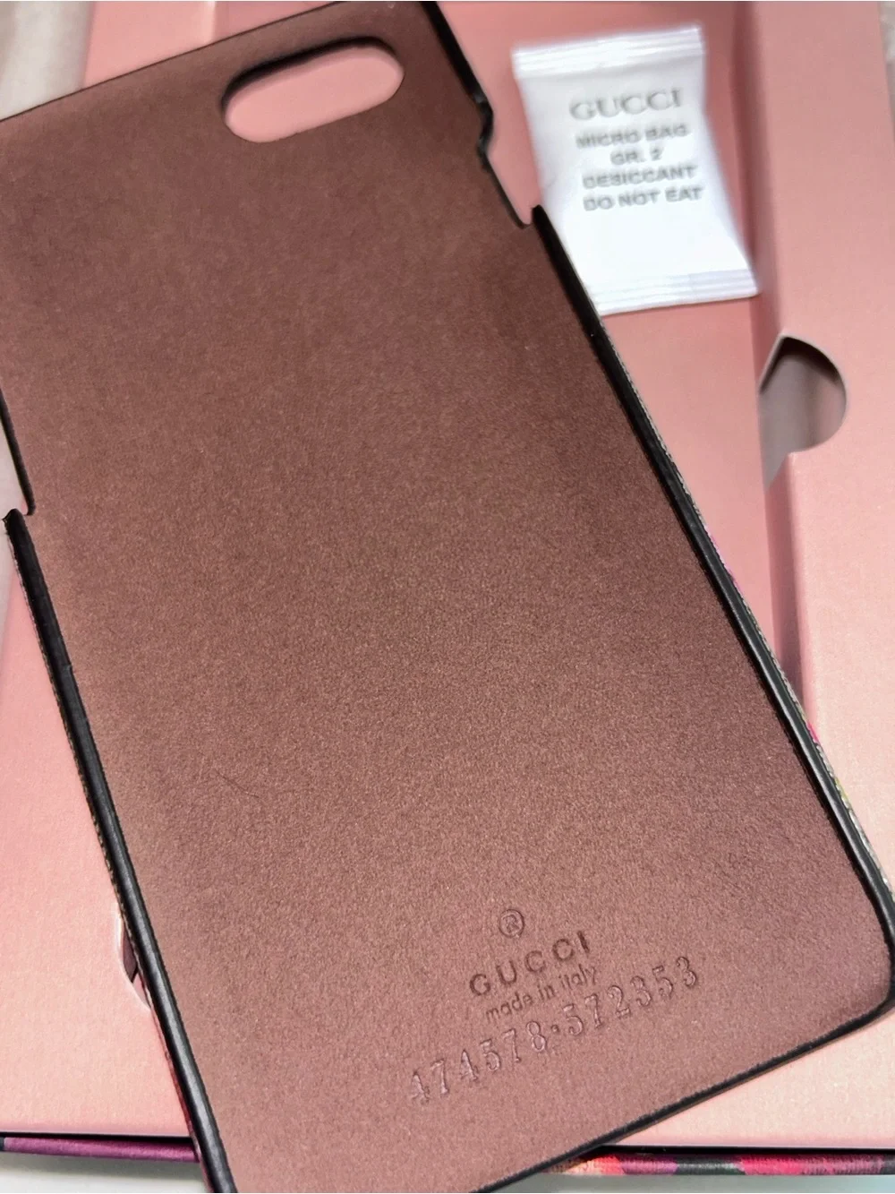 Gucci Authentic iPhone 7 or 8 Case NWOT GG Supreme Monogram Bloom Floral In Box